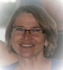 Kim Downes's Instagram, Twitter & Facebook