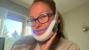 Amazon.com: Máquina de doble barbilla, dispositivo de belleza facial en V  para mujer, 8 modos y 15 niveles de intensidad, dispositivo eléctrico de  doble mentón, dispositivo inteligente de doble barbilla con :