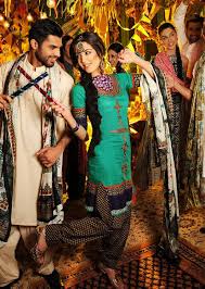 Mehndi Rasam Neck Designs For Suits Salwar Suit Neck Designs Indian Fashion