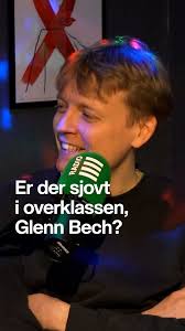 Er der sjovt oppe i overklassen, Glenn Bech?, Hør flere intrigante  spørgsmål i ‘Mathias Helts Talkshow’ på RADIO IIII.