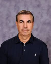 Staff by Department v2