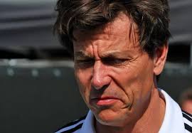 Mercedes-baas Wolff verbaasd na aftroeven Red Bull en concurrenten