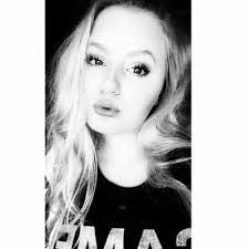 Paige Nestor's Instagram, Twitter & Facebook