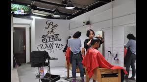 Jadi pembeli pastinya tertarik untuk. Jasa Pangkas Rambut Kian Kreatif Dan Unik Pikiran Rakyat Com