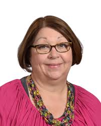 Karen Pettinger's Instagram, Twitter & Facebook