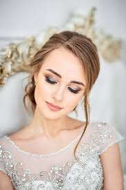 27 Gorgeous Bridal Makeup Ideas For 2020 Chicwedd Beautiful Bridal Makeup Bride Makeup Wedding Makeup Looks