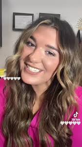 Fall hair for brunettes #hairtrends #fallfashion #fallhair #brunette  #haircolortransformation