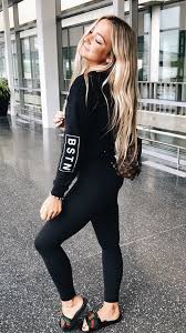 Gretchen Geraghty Airport Outfit Fashion Clothes