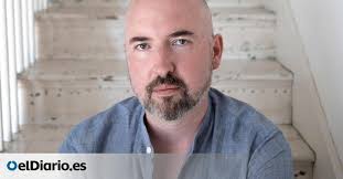 Douglas Stuart o aquel chico gay de clase obrera a quien Escocia se lo dio  todo