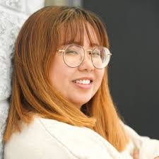 Deanna Underwood's Instagram, Twitter & Facebook