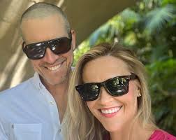 Reese Witherspoon dan Jim Toth Tandatangani Surat Cerai 4 Bulan Pascapisah 