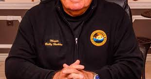 La Marque Mayor Hocking stepping down Jan. 1