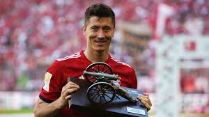 Bayern Munich News Robert Lewandowski Tops Scoring Charts