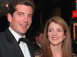 John F Kennedy Jr And His Sister Caroline Kennedy In 1998 Caroline Kennedy Pinterest Caroline Kennedy John Kennedy Jr Ted Kennedy