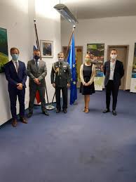 Proti tomášovi tatarovi si zahrá poslucháč erik zo smoleníc. Polkovnik Miran Rozanec Je Danes Koncal Stiriletni Mandat Obrambnega Ataseja Republike Slovenije V Zvezni Republiki Nemciji Od Tukaj Je Kot Obrambni Atase Pokrival Tudi Dansko Do Lanskega Leta Pa Tudi Poljsko Dragi