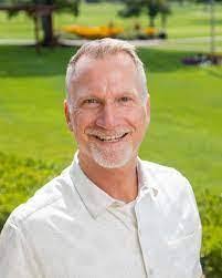 Mark Oberlin's Instagram, Twitter & Facebook