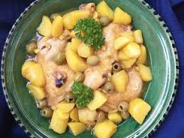 L'une des spécialités les plus réputées de la ville d'essaouire est le tajine souiri, à base poulet et une omelette parfumée aux épices et aux herbes. Recettes De Tajine De Poulet