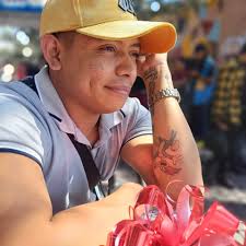 Gana camisa y gorra duo personalizada bordada para ti y tu pareja en este  mes del amor ❤️👫💑 para participar 👇 1. Dale like a la página: Bordados  Aguilar 2. Etiqueta a