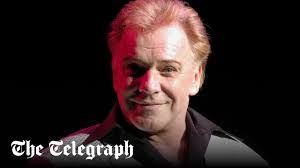 Peter Glaze's Instagram, Twitter & Facebook