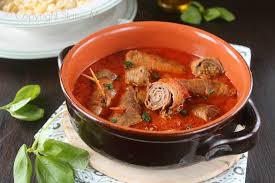 Puoi ritirarla in negozio oppure riceverla a casa. Involtini Di Vitello Al Sugo Gustosi Status Mamma