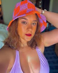 elizabeth frances 🍒 (@_efsigmon) • Instagram photos and videos