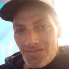 Are A and M supposed to touch to be a close variety?