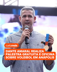 O medalhista olímpico e ex-jogador da Seleção Brasileira de ...