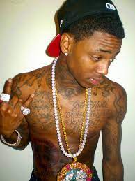 Soulja boy shared a video on instagram showing his face completely free of tattoos after previously having many there. Hip Hop Uproxx Soulja Boy Young Jeezy Hottest Male Celebrities