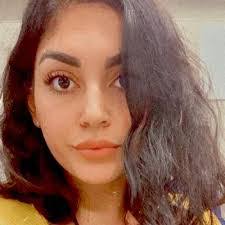 Yvette Estrella's Instagram, Twitter & Facebook