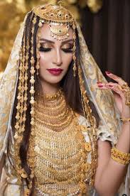 Mehndi Henna Indiantradition Indianbeauty Beautiful Indianbride Indianwedding Photography In Pakistani Bridal Pakistani Bridal Couture Arabian Women