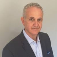 Edward Di's Instagram, Twitter & Facebook