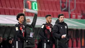 Quick movement (as of the fingers); Flicks Stammspieler Und Dann Tolisso Enttauscht Als Joker Kicker