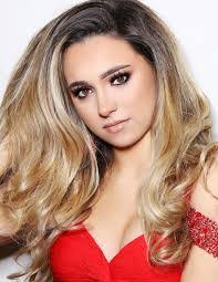 Amanda Kwiatkowski's Instagram, Twitter & Facebook