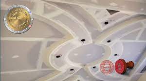 pin by خدمةمقاولات ديكورنجارجميع انوع on ديكورات سقف جبس بورد اي موديلات 2020 انشاء الله وفواصل جدران بالجبس بورد الديكورات والنجارة والجميع انوع بالتواصل في مكة decor home decor furniture