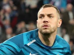 Born 22 august 1988) is a russian professional footballer who plays as a striker for fc zenit saint. Artem Dzyuba Slitoe Video Ekspress Gazeta