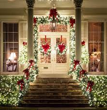 20 Best Christmas Door And Window Lighting Decorating Ideas 2021 Decorating With Christmas Lights Diy Christmas Light Decorations Outdoor Christmas Diy