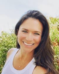 Renee Catania's Instagram, Twitter & Facebook