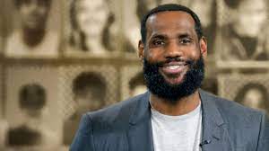 Lebron james has dealt with his struggling hair almost from the moment he got into the nba in 2003. Coronavirus Quarantine Beard Is Alive And Well With Lebron James Aaron Rodgers And Other Athletes