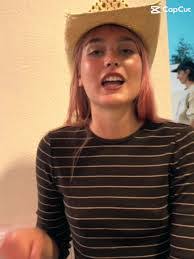 Sadie Newton's Instagram, Twitter & Facebook