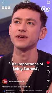 So many wonderful LGBTQIA+ performers and shows to highlight, but I  absolutely cannot let the month close out without featuring one of my  favorites Alex Newell! From Glee to Shucked to Pippin