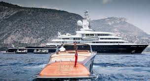 We have to admit that one of the richest people in russia, perhaps without knowing it himself, has done a lot to promote yachting in the country. Roman Abramovich S Yacht Fleet Past Present Boss Hunting