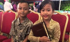 Learn fun facts about the south american country with info on surinamese people, animals, food, sports and. Praise God The Javanese People Of Suriname Have A Full Bible Blog American Bible Society News