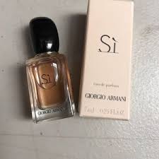 Receive the latest beauty tips, runway looks, and exclusive offers and updates from giorgio armani beauty. Giorgio Armani Makeup Giorgio Armani Si Parfum New In Box Poshmark