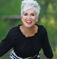 Frisuren fuer feine haare schnitte styling tolle looks brigittede. Kurzhaarfrisuren Damen Rundes Gesicht Brille Feines Haar Frisuren Haarschnitt Kurz Kurzhaarschnitte Haarschnitt