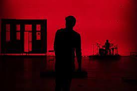 Oktober 1999, théâtre national de la colline paris dse: Einfach Das Ende Der Welt Schauspielhaus Zurich Christopher Ruping Inszeniert Jean Luc Lagarces Drama Einer Letzten Heimkehr Zur Familie