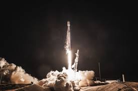 Published wed, apr 29 202012:43 pm edtupdated wed spacex ceo elon musk and members of his starlink division gave a presentation on monday before the national academy of sciences. Elon Musk Shows Off Spacex S 60 Internet Beaming Satellites Packed Together For Launch The Verge