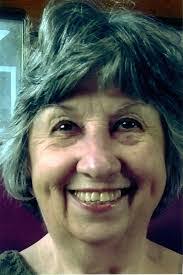 Elizabeth Knowles's Instagram, Twitter & Facebook