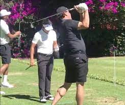 Husband and father (who loves to hit bombs ) www.coffeeforwellness.com. Look Phil Mickelson S Calves Have Become A Viral Sensation Should Have Their Own Social Media Account The Sports Daily