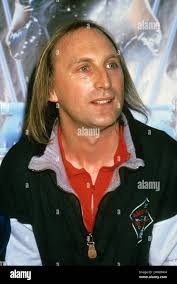 Neue comedy hi-res stock photography and images