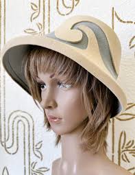 B Michael Vintage Wool Felt Hat, Ivory White Swirl, 1…